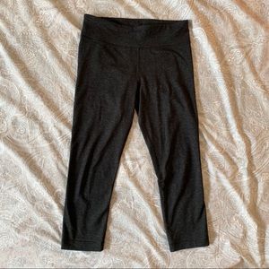 Under Armour 3/4 Length Workout Leggings